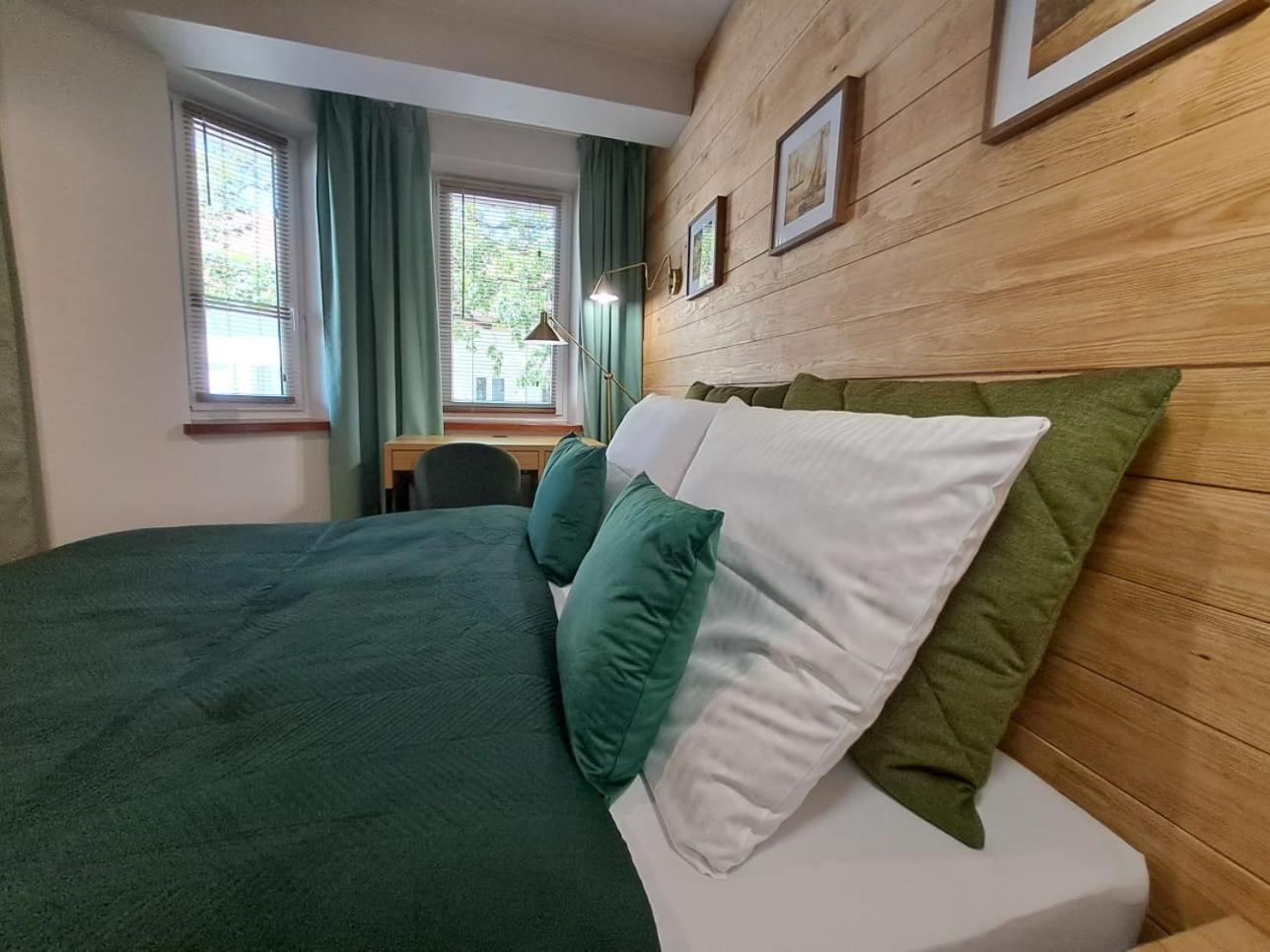 Dk Apartamenty Hotelove Lötzen Exterior foto