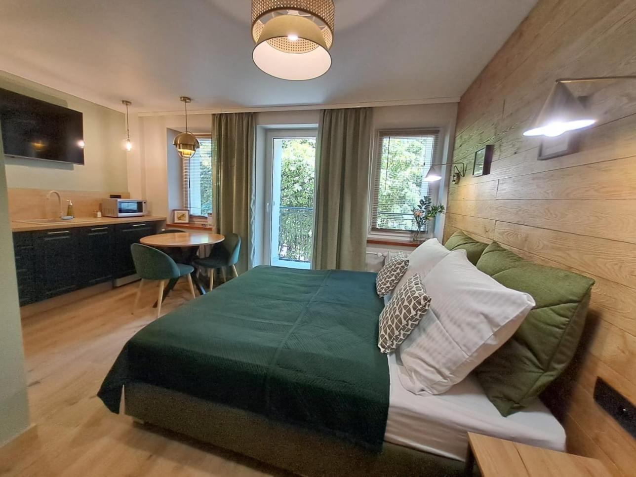Dk Apartamenty Hotelove Lötzen Exterior foto